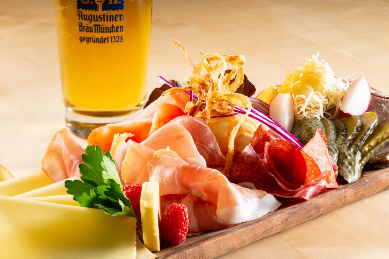 bayrische-brotzeit-gasthof-zumfischer