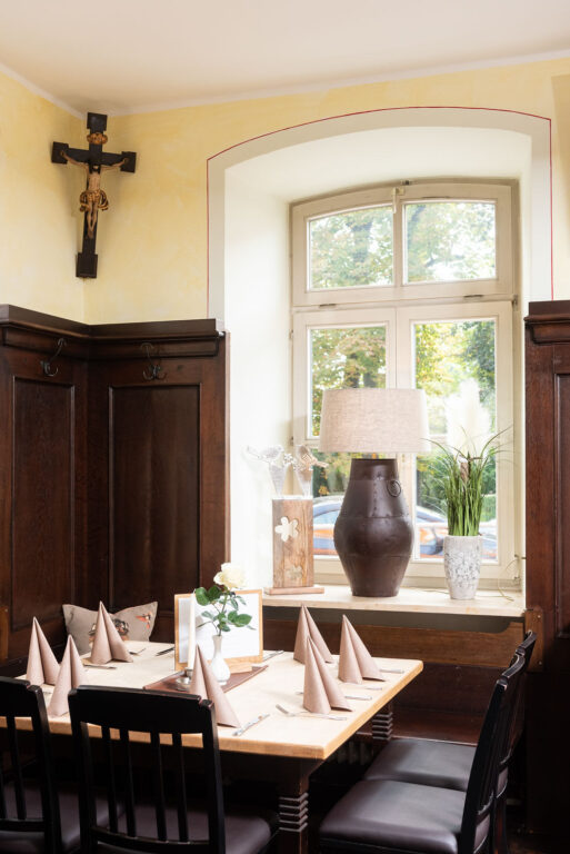 ecktisch-zumfischer-gasthof-dachau